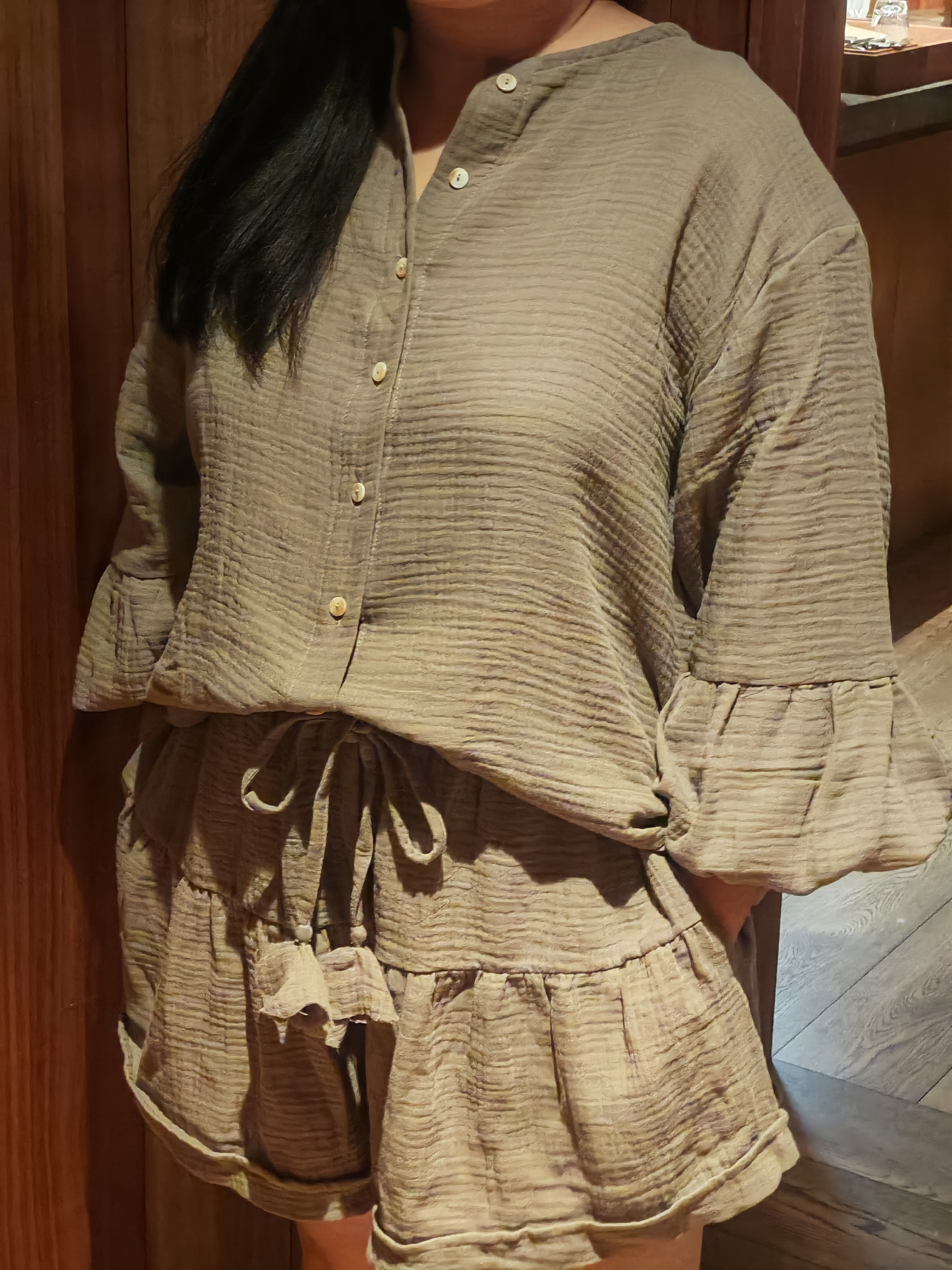 Isla Shorts (Stone)